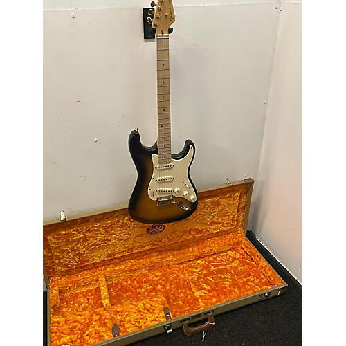 Fender 50th Anniversary American Deluxe Stratocaster Solid Body Electric Guitar 2 Tone Sunburst