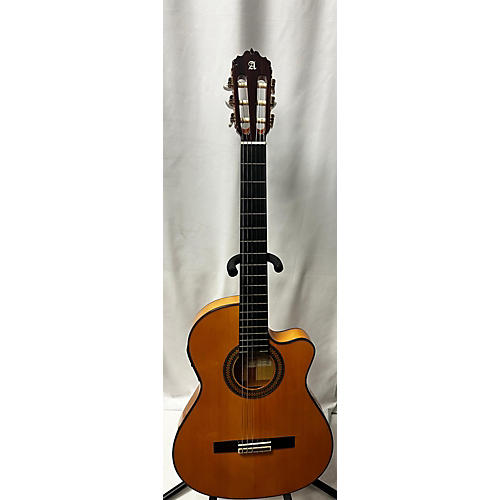 Alhambra 7FCCTE1 Classical Acoustic Electric Guitar Natural