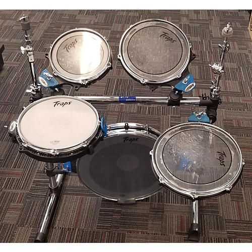 Traps Drums A400 Drum Kit Black and Silver Musician's Friend