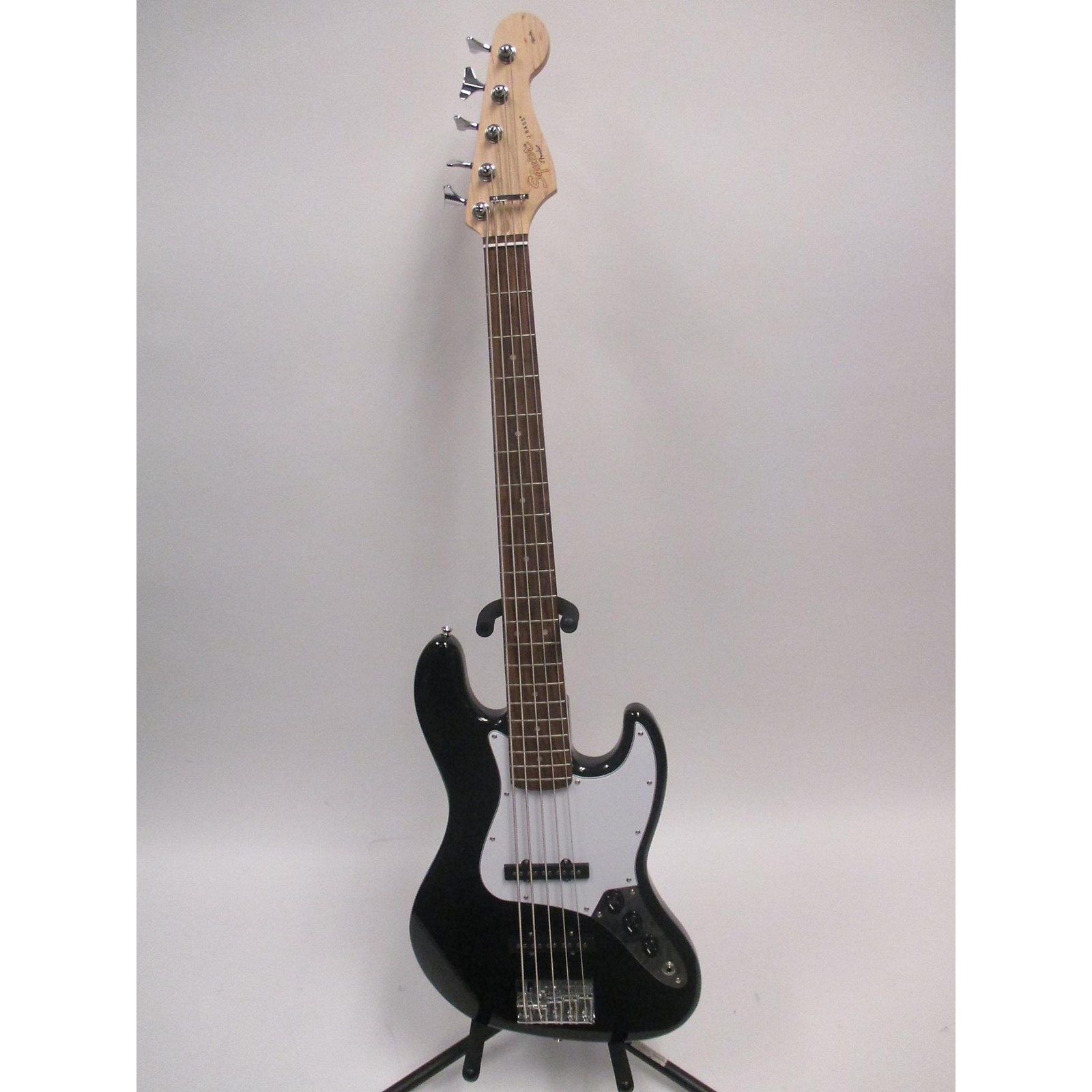 squier affinity jazz bass v 5 string electric bass guitar