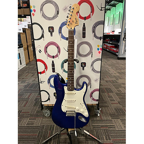 Squier Affinity Stratocaster Solid Body Electric Guitar Blue