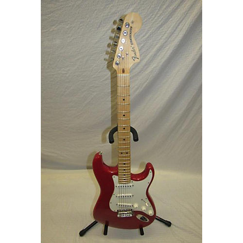 Fender American Deluxe Stratocaster Solid Body Electric Guitar Candy Apple Red