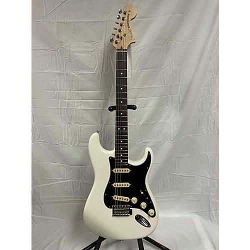 Fender American Performer Stratocaster SSS Solid Body Electric Guitar Alpine White