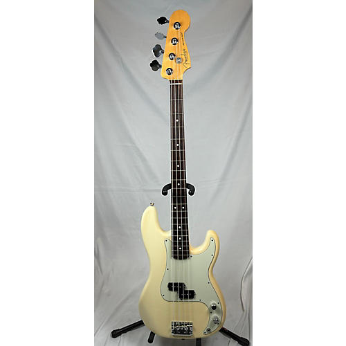 Fender American Professional II Precision Bass Electric Bass Guitar Buttercream