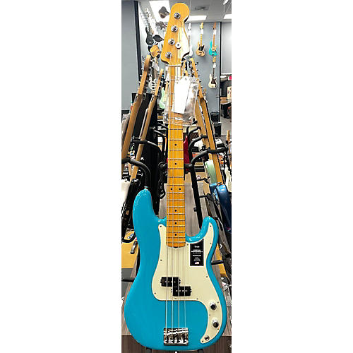 Fender American Professional II Precision Bass Electric Bass Guitar MIAMI BLUE