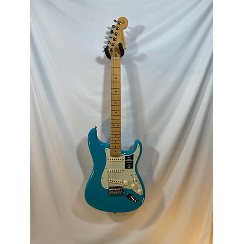 Fender American Professional II Stratocaster Solid Body Electric Guitar Miami Blue