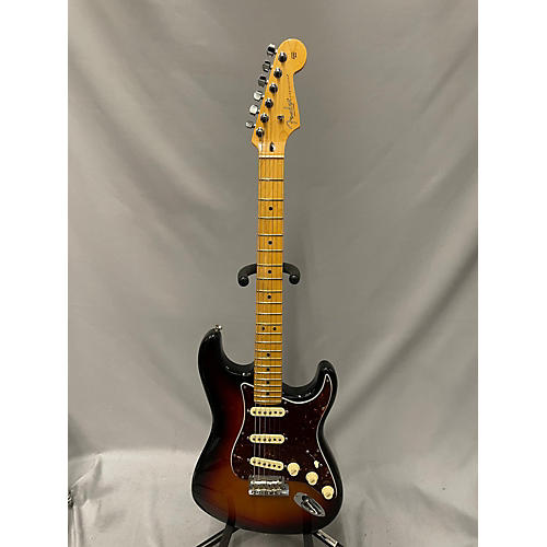 Fender American Professional II Stratocaster Solid Body Electric Guitar 3 Tone Sunburst