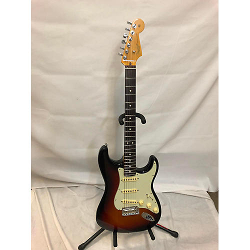 Fender American Professional II Stratocaster Solid Body Electric Guitar 3 Tone Sunburst