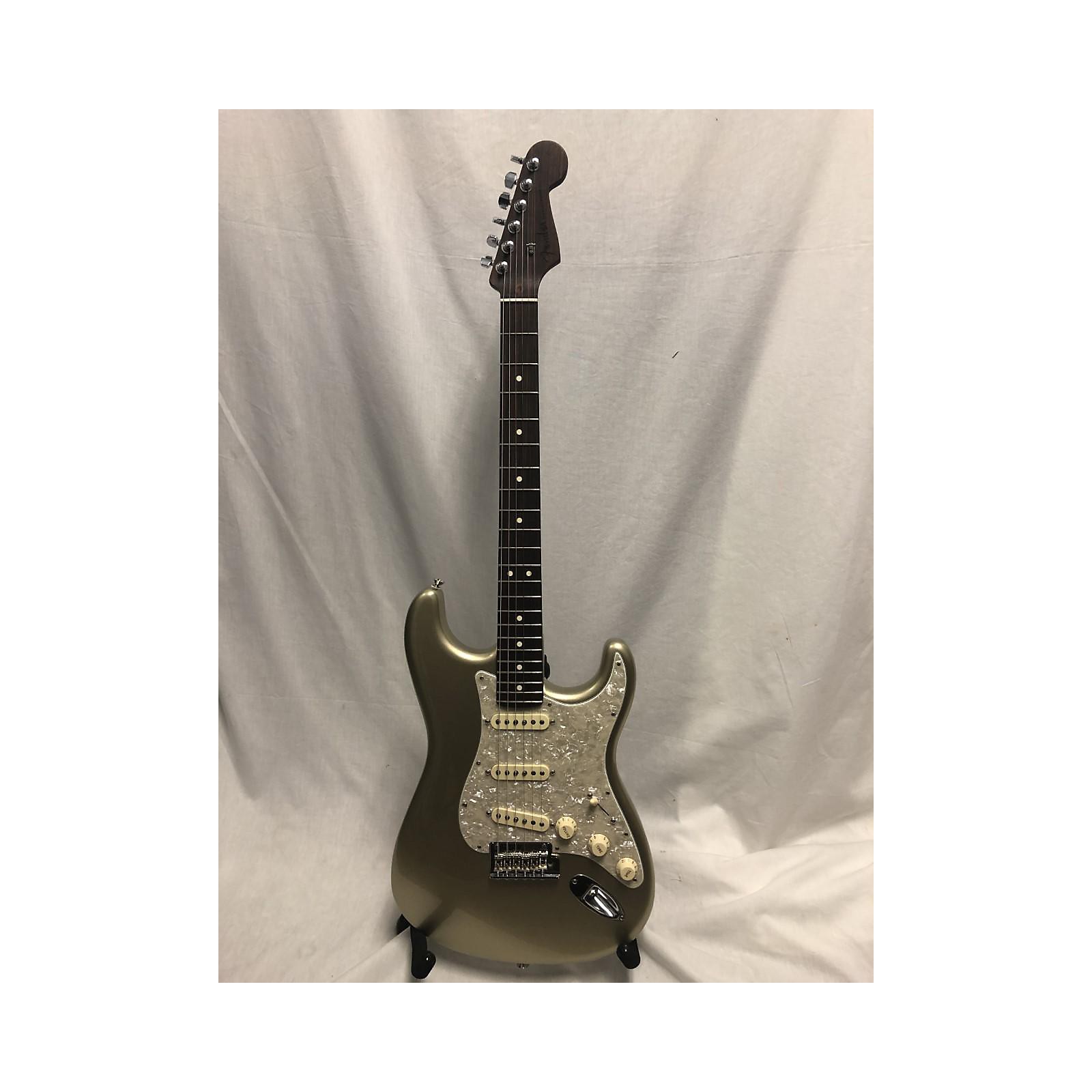 Used Fender American Professional Stratocaster With Rosewood Neck Solid