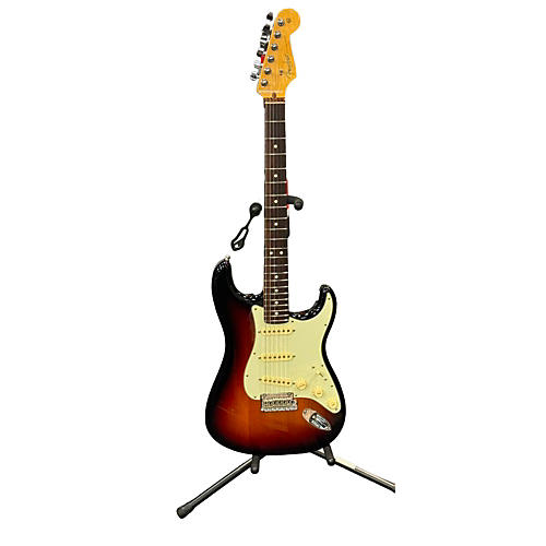 Fender American Professional Stratocaster With Rosewood Neck Solid Body Electric Guitar 3 Tone Sunburst