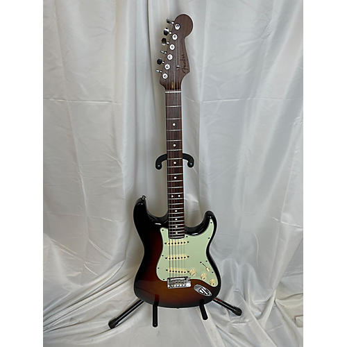 Fender American Professional Stratocaster With Rosewood Neck Solid Body Electric Guitar 2 Color Sunburst