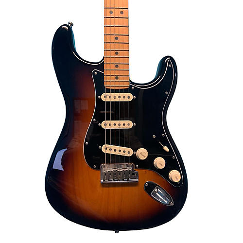 Fender American Ultra Luxe Stratocaster Solid Body Electric Guitar Tobacco Sunburst