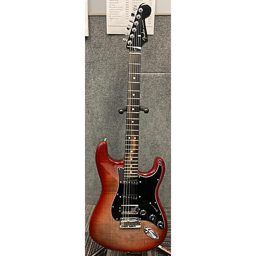 Fender American Ultra Stratocaster Ebony Fingerboard Cherry Sunburst