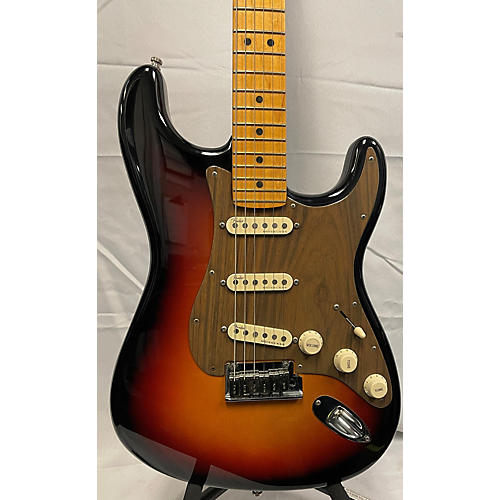 Fender American Ultra Stratocaster Solid Body Electric Guitar 2 Tone Sunburst