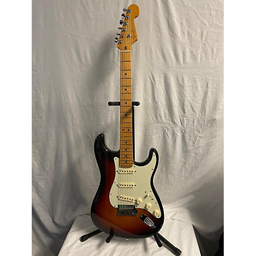 Fender American Ultra Stratocaster Solid Body Electric Guitar 2 Tone Sunburst