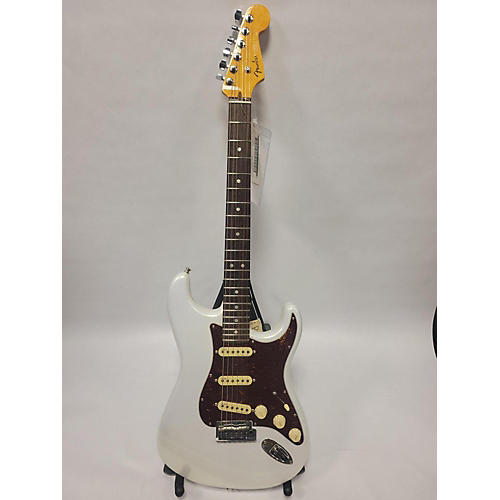 Fender American Ultra Stratocaster Solid Body Electric Guitar arctic pearl
