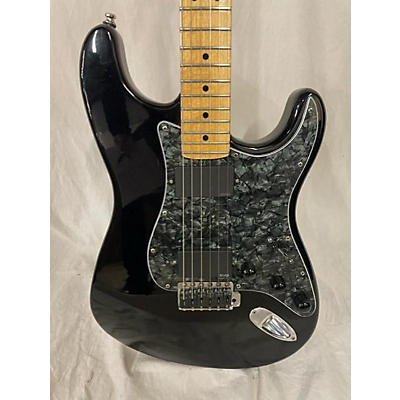 Fender Artist Series Eric Clapton Blackie Stratocaster Solid Body Electric Guitar