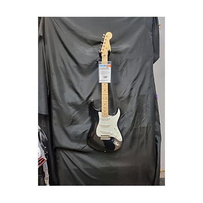 Fender Artist Series Eric Clapton Stratocaster Solid Body Electric Guitar