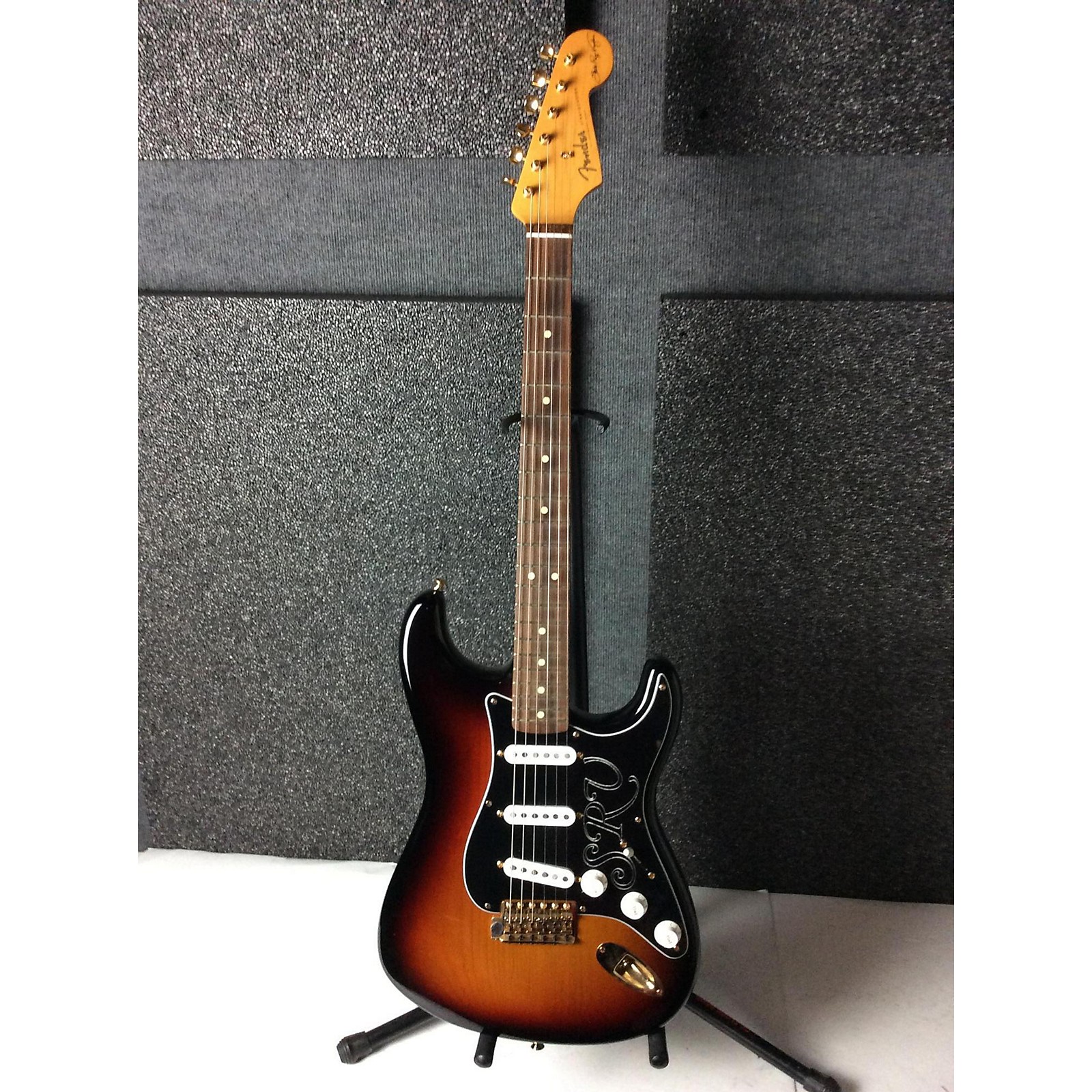 Used Fender Artist Series Stevie Ray Vaughan Stratocaster Solid Body Electric Guitar Sunburst