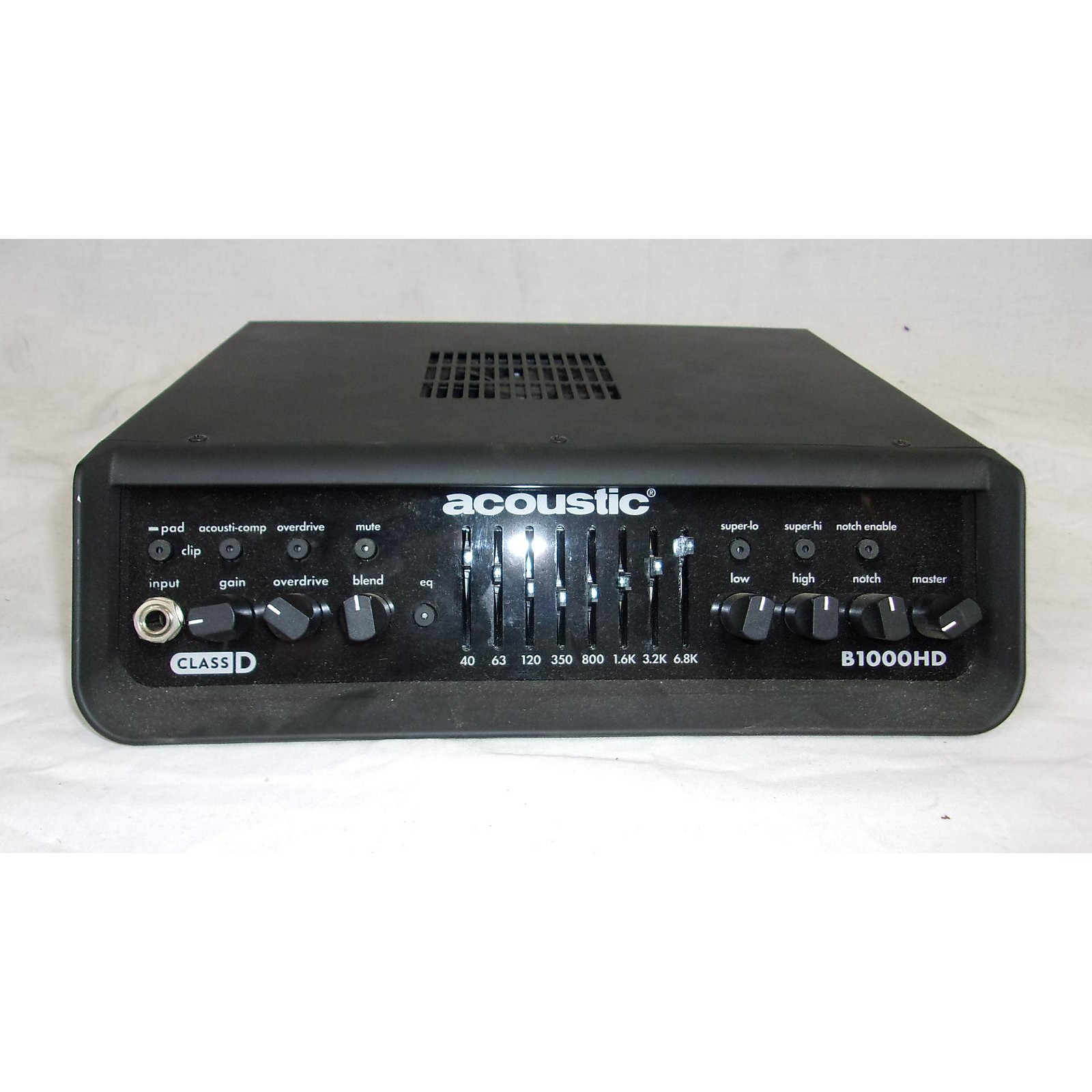 Used Acoustic B1000HD Bass Amp Head Musician's Friend