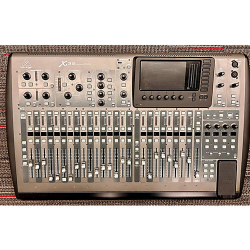 Behringer Behringer X32 40Channel Digital Mixer Digital Mixer