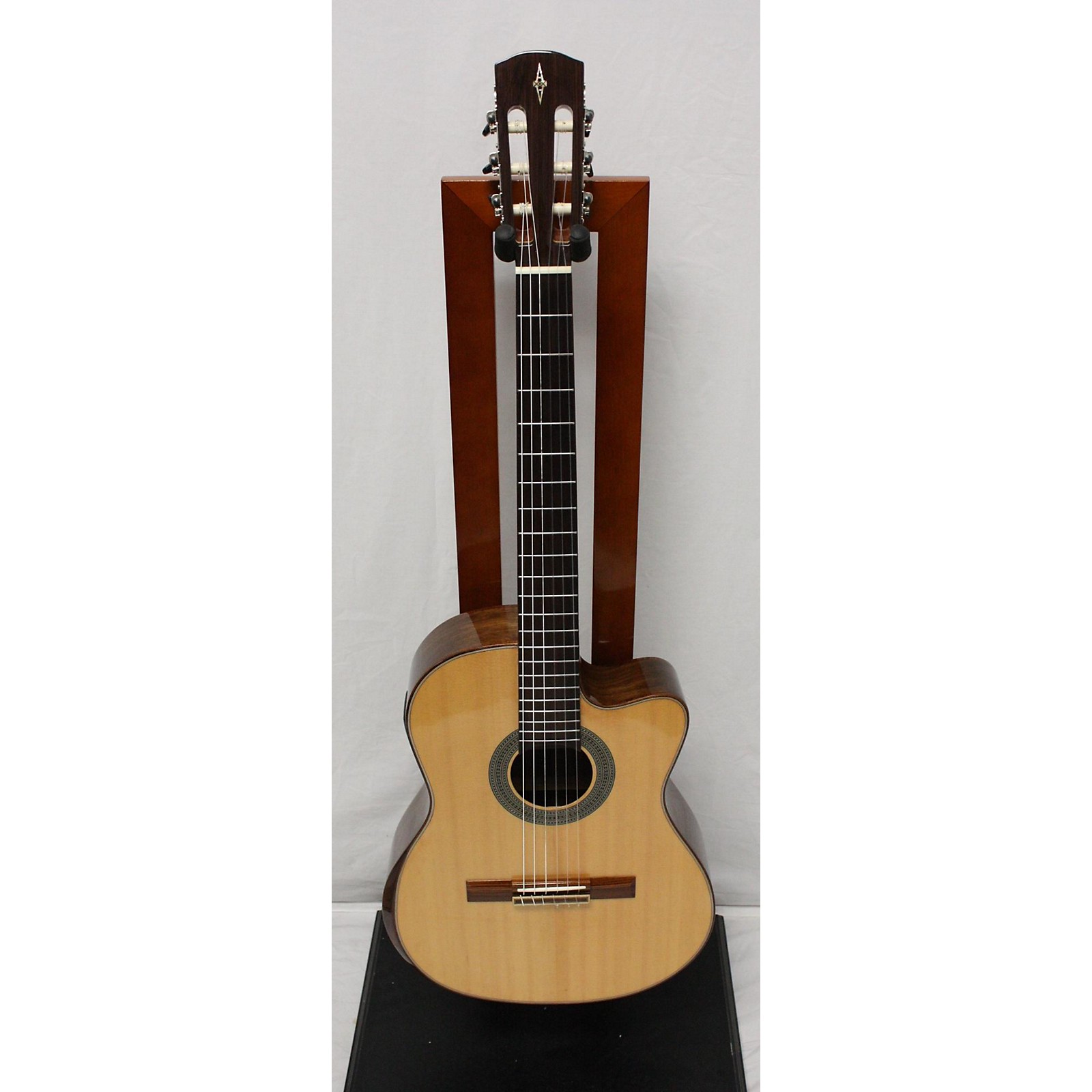 Alvarez CC7HCEAR CADIZ Classical Acoustic Electric Guitar Musician's