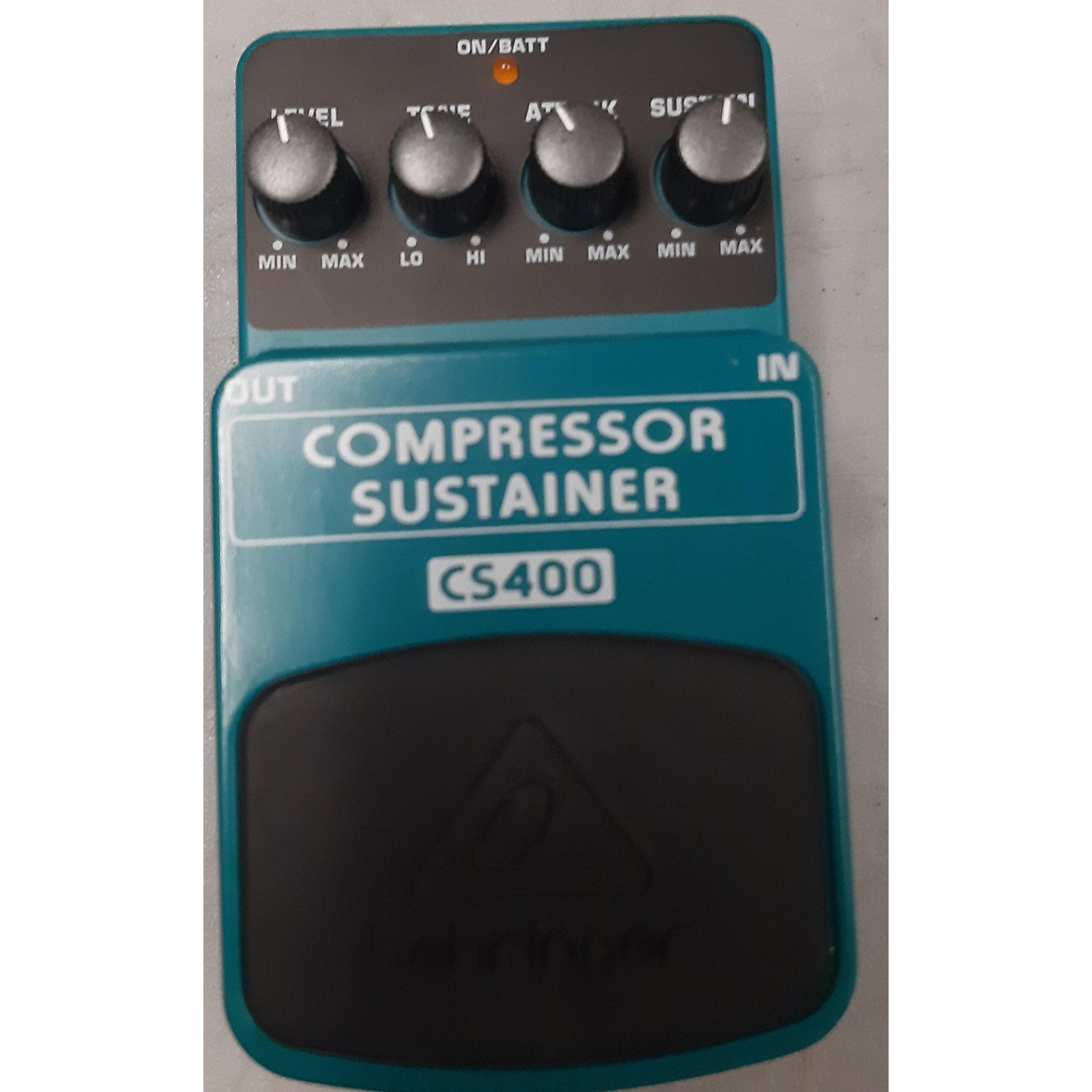 Used Behringer CS400 Compressor Sustainer Effect Pedal Musician's Friend