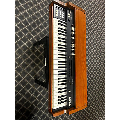 KORG CX3 Synthesizer