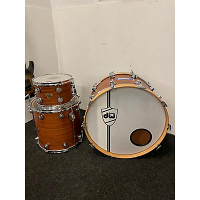 DW Classic Series Mahogany Drum Kit