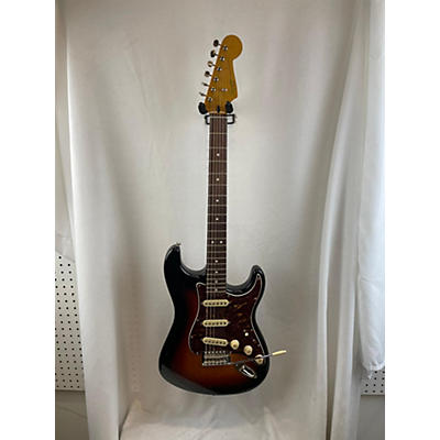 Squier Classic Vibe 1960S Stratocaster Solid Body Electric Guitar
