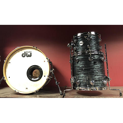 DW Collector's Series Drum Kit Grey Oyster Pearl