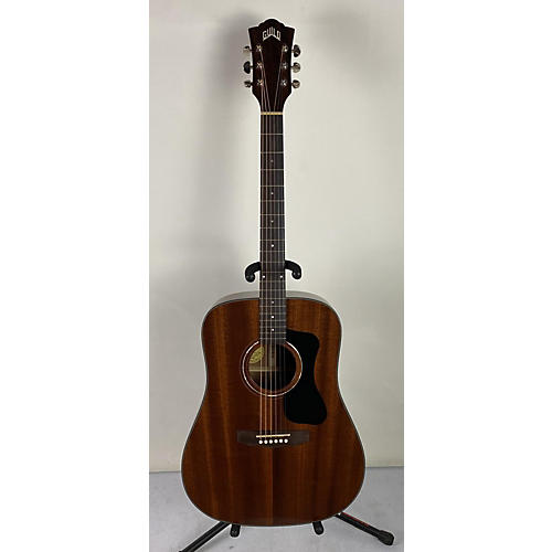 D125 Acoustic Guitar