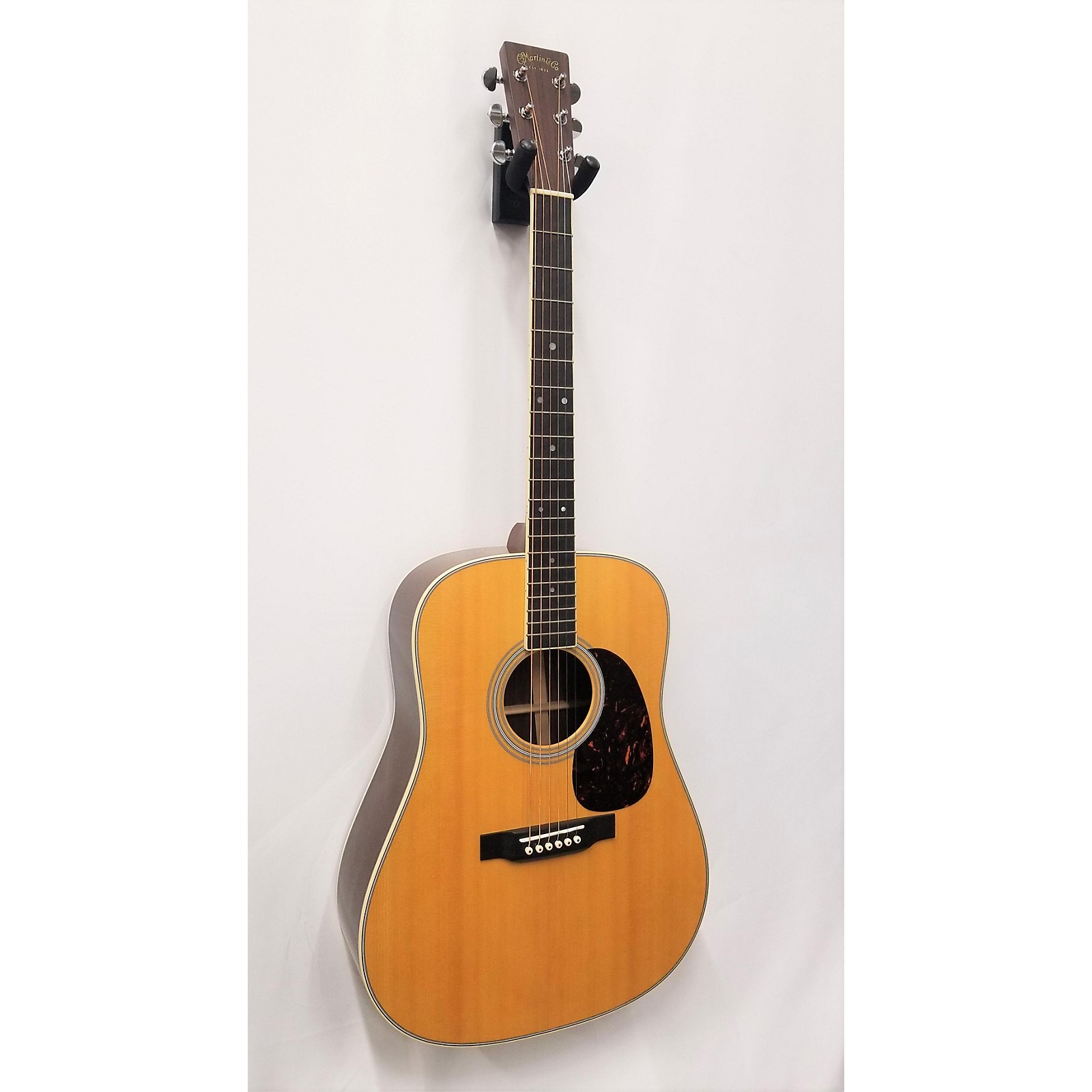 Martin D35 Acoustic Guitar | Musician's Friend