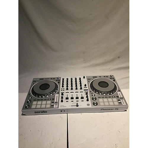 Pioneer DJ DDJ 1000SRT-W DJ Controller | Musician's Friend