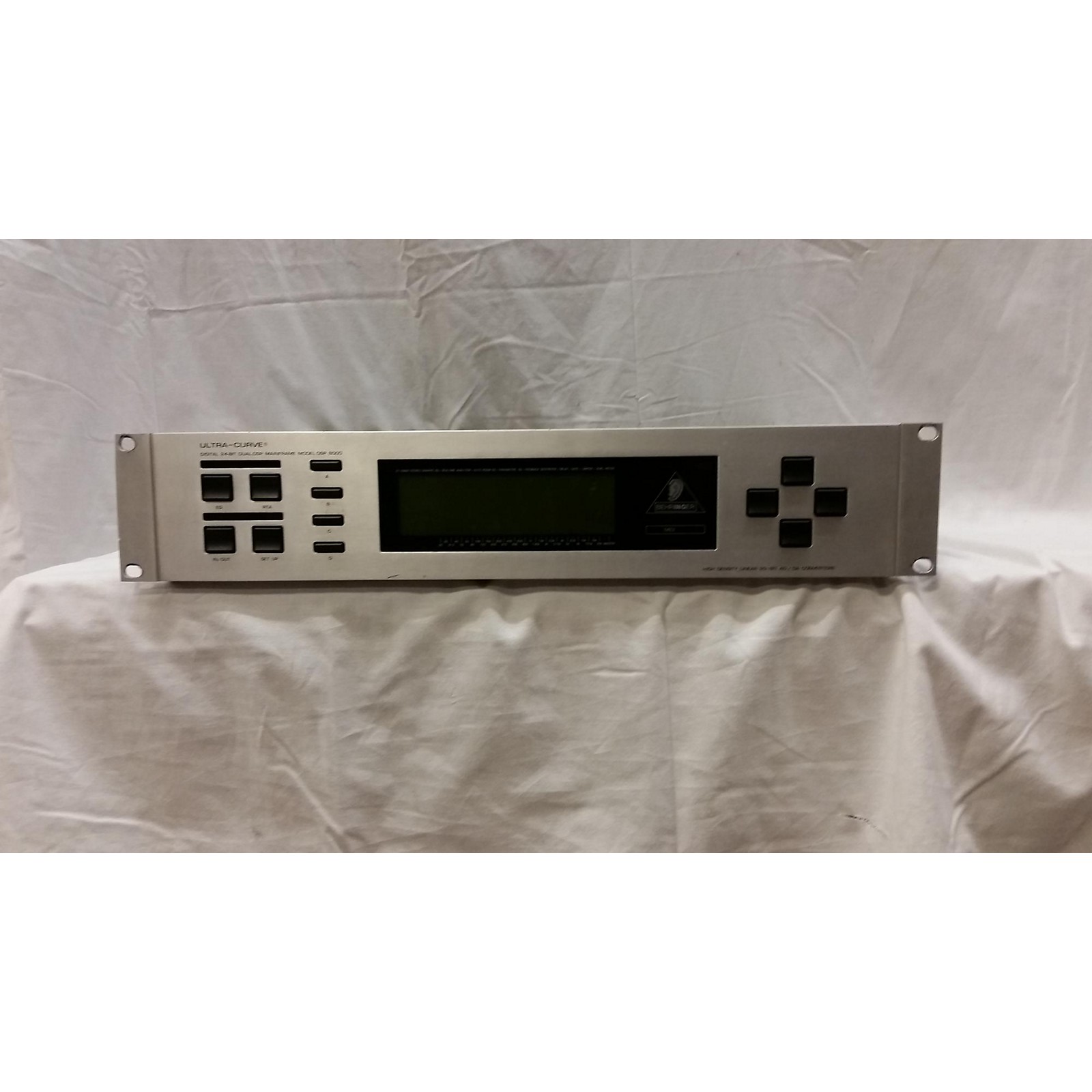 Used Behringer DEQ2496 UltraCurve Pro Equalizer Musician's Friend