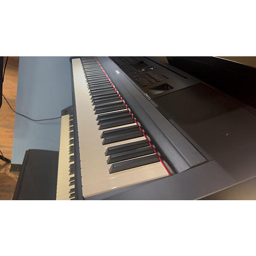Yamaha DGX 670 Keyboard Workstation