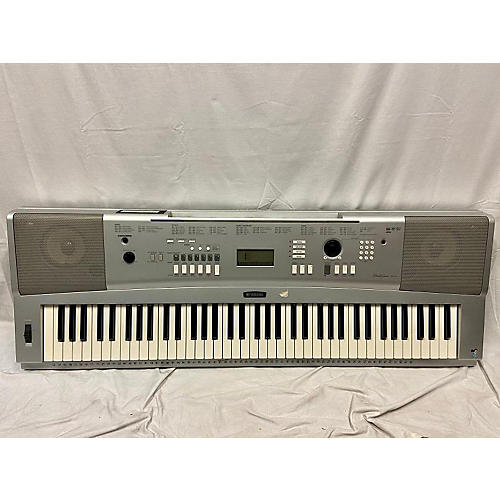 Yamaha DGX220 Portable Keyboard