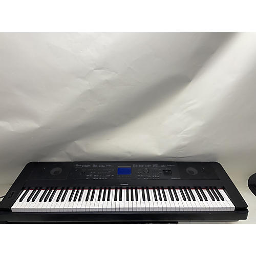 Yamaha DGX660B Portable Keyboard