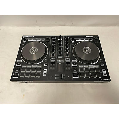 Roland DJ-202 SERATO DJ Controller