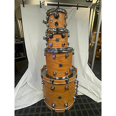 DW DW Collector's Series Lacquer Custom Oak 4-Piece Shell Pack Natural Hard Satin Drum Kit