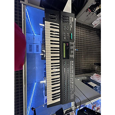 Yamaha DX7 FD II Synthesizer