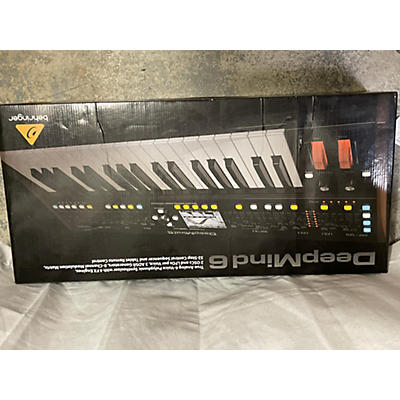 Behringer Deepmind 6 Synthesizer