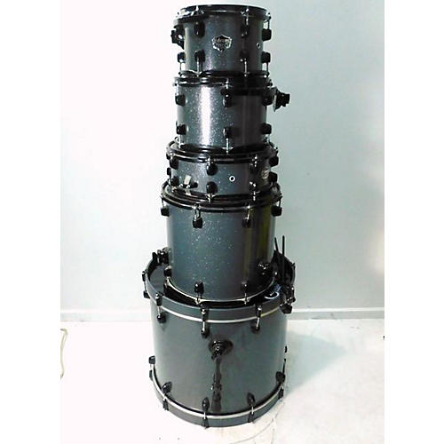 Defiant Series Drum Kit