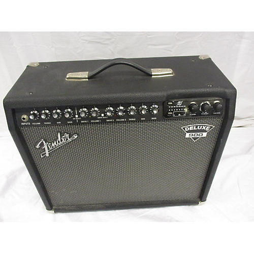 Deluxe 900 Guitar Combo Amp