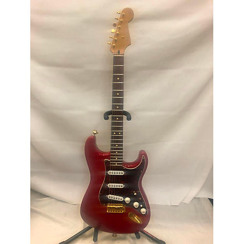 Fender Deluxe Stratocaster Solid Body Electric Guitar Red