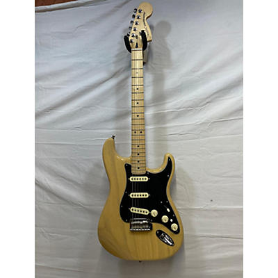 Fender Deluxe Stratocaster Solid Body Electric Guitar