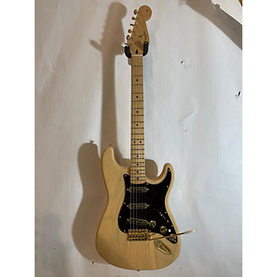 Fender Deluxe Super Strat Solid Body Electric Guitar