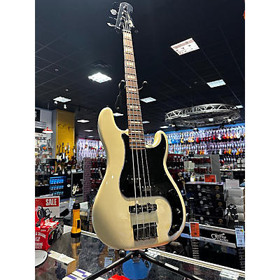 Fender Duff McKagan Deluxe Precision Bass Electric Bass Guitar