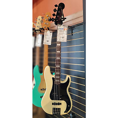 Fender Duff McKagan Signature Bass Electric Bass Guitar