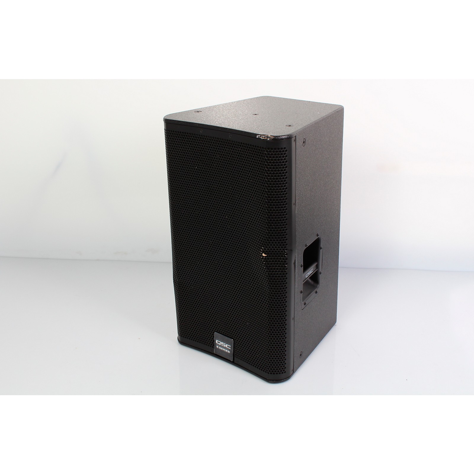 Open Box QSC E115BK 15" 2Way Passive Loudspeaker Regular 190839767158 Musician's Friend